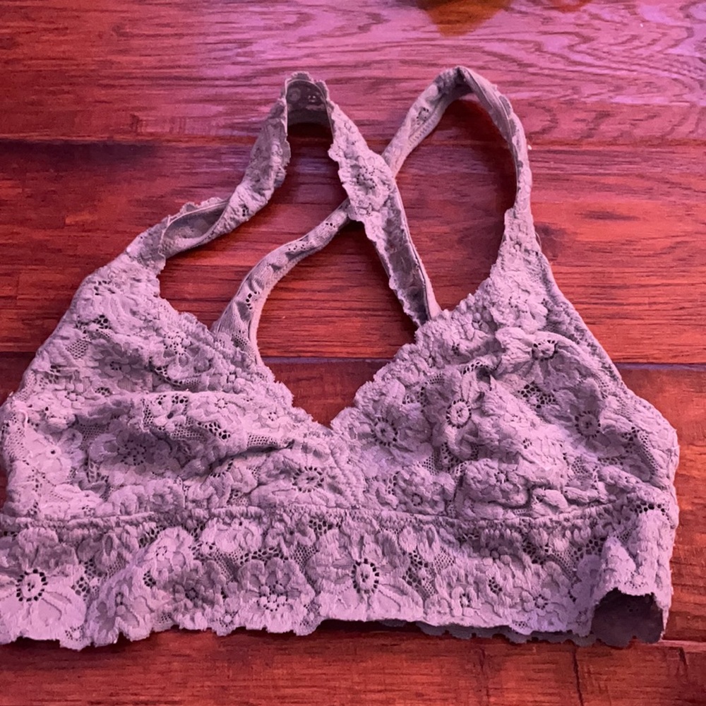 Aerie Intimates & Sleepwear Grey Lace Bralette. Beautiful detail. Size S.